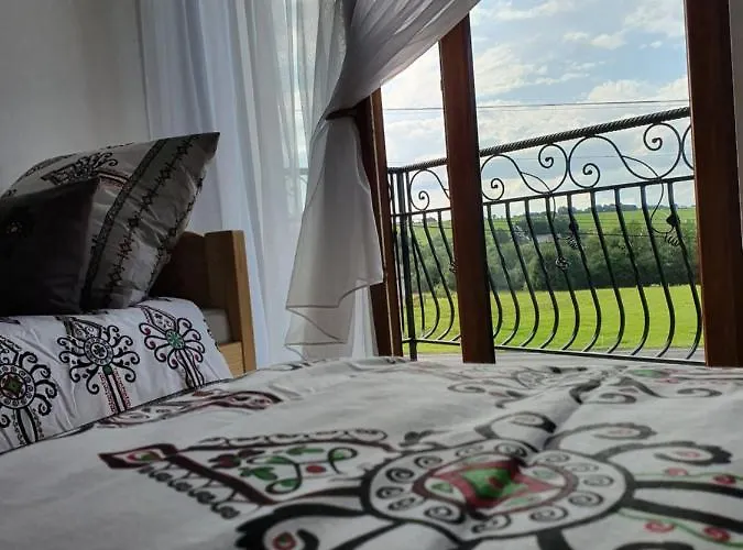 Mrowca Goscinne 홈스테이 Gronkow